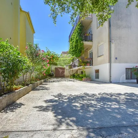 Pensionat Oak Tree 3*