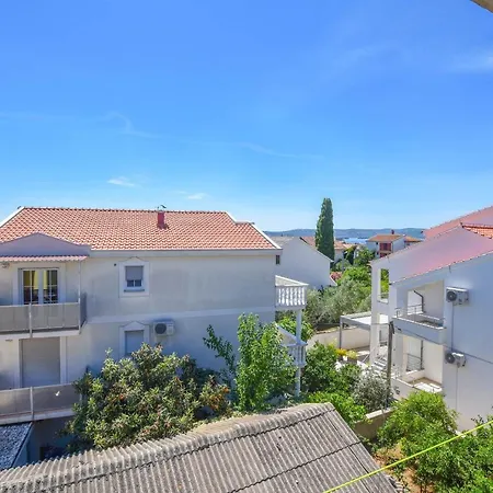 Oak Tree Guest house Biograd Na Moru