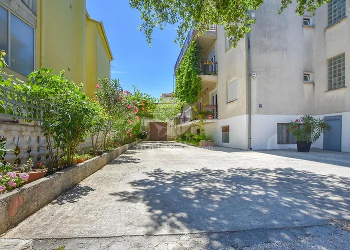 Gostinjska kuća Oak Tree 3*